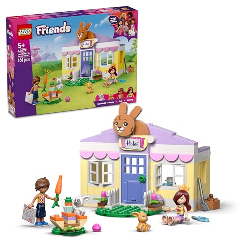LEGO Friends Heartlake City Hasenhotel - Spielzeughaus mit 2 Minipuppen, 2 Tierfiguren & Zubehör zur Haustierpflege - Ostergeschenke für Mädchen ab 5 Jahren - 42679