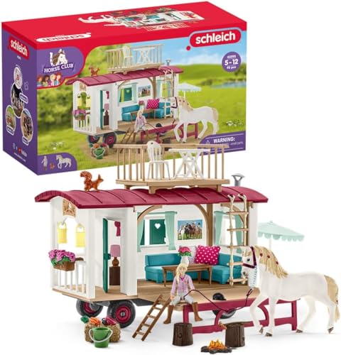 SCHLEICH 42593 Horse Club Wohnwagen für geheime Club-Treffen, 95 Teile Spielset Pferde Figur und weiterem Zubehör, Spielzeug für Kinder ab 5 Jahren