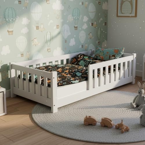 Juskys Kinderbett Naya - 90x200 cm Bett mit Rausfallschutz & Lattenrost - Holz Bodenbett für Kinder 3-10 Jahre - modernes Bettgestell Weiß
