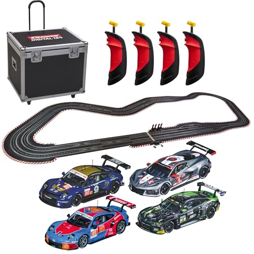 Carrera Ultimate XXL Edition One – Digitale Rennbahn 1:24 mit 4 Fahrzeugen (Porsche 911 RSR, BMW M4 GT3, Corvette C8.R) – Spurwechsel, Drift-Kurven, Ghost- & Safetycar-Funktion, AppConnect kompatibel