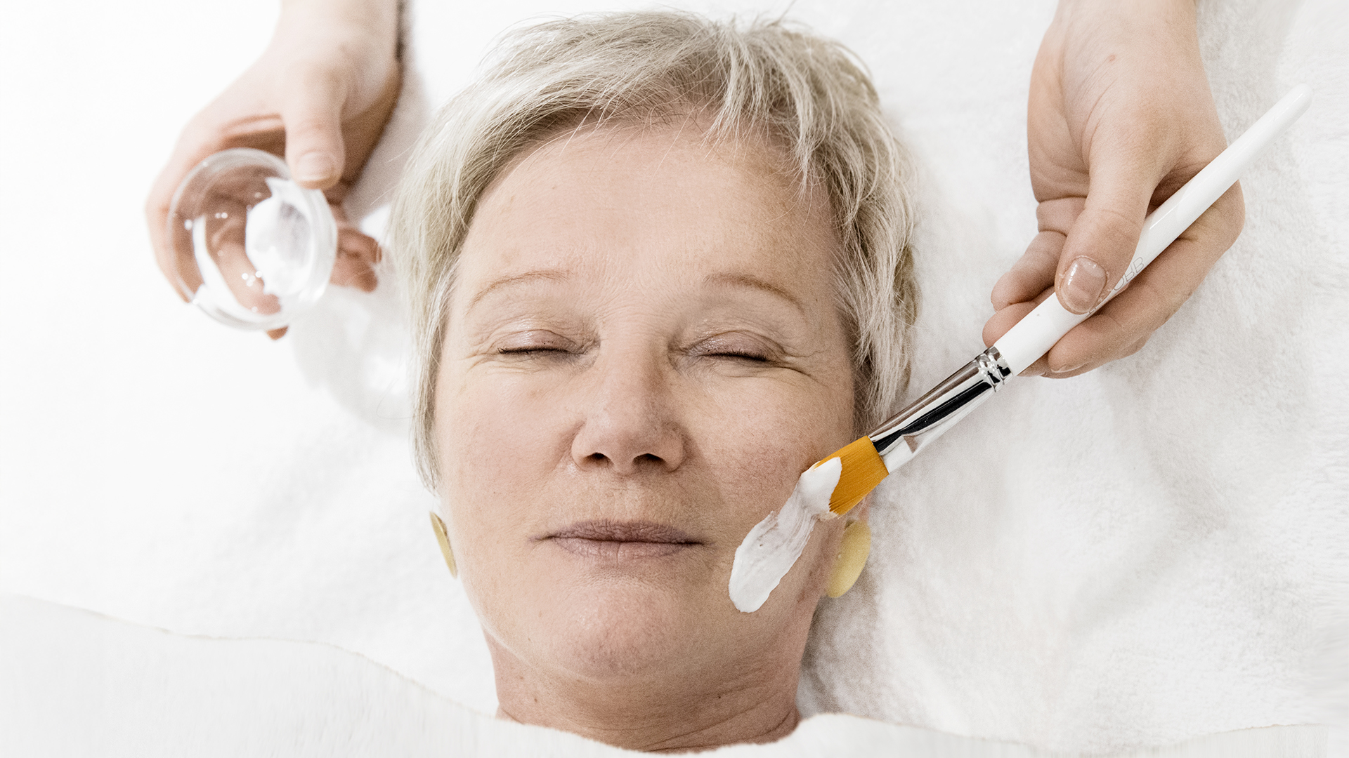 Beauty Anwendung mit Massage (Wellness für Frauen) Konstanz