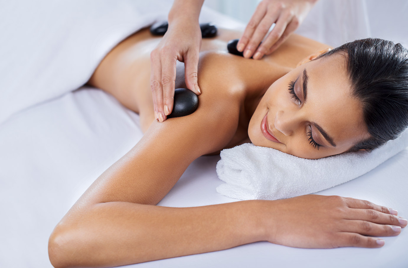 Hot Stone Massage Eppelheim (90 Min.)