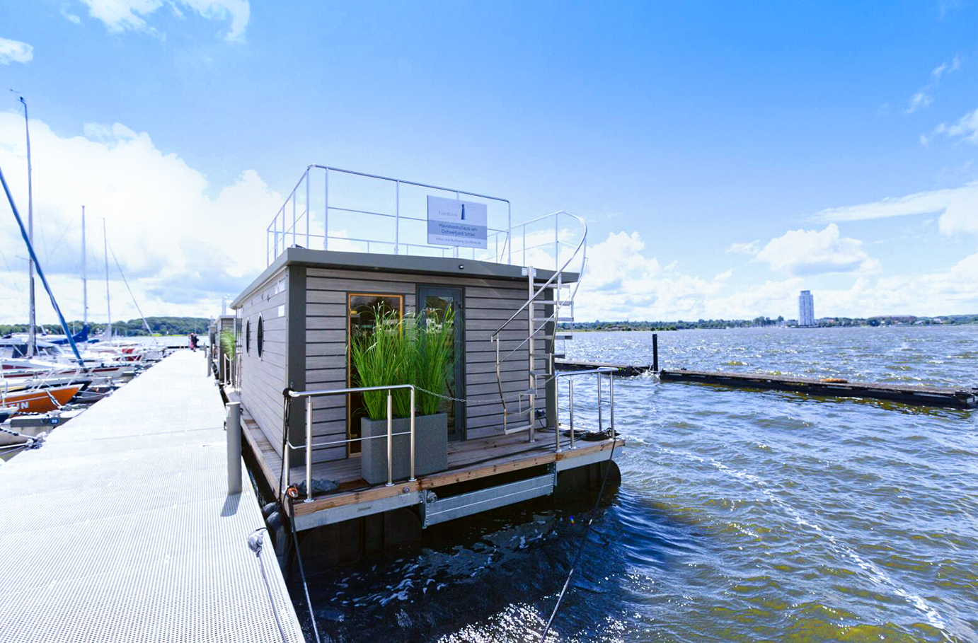 Hausboot mieten mit Sauna für 4 (3 Tage)