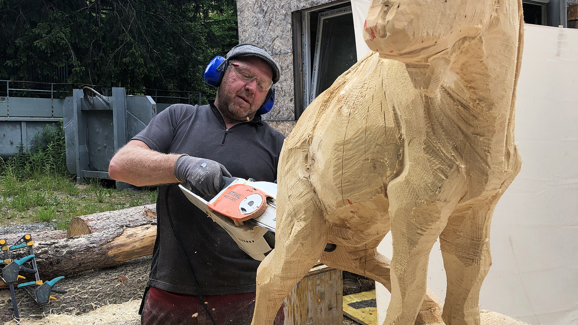 Schnitzen mit der Motorsäge Samnaun/Compatsch