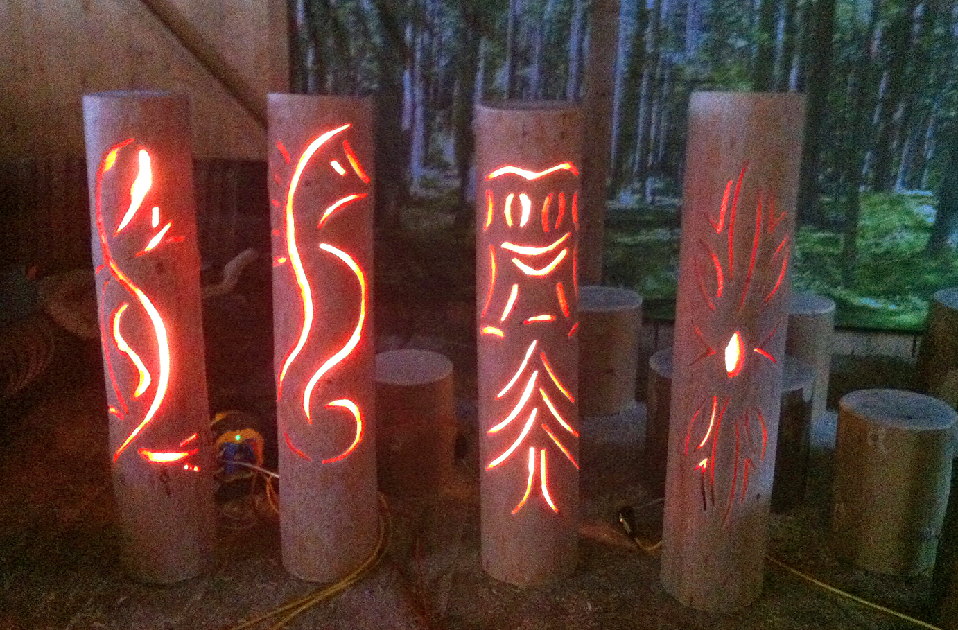 Stammlampe schnitzen mit Motorsäge