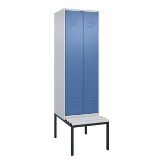 C+P Schwarz-Weiß-Spind Classic PLUS, Bank, 2 Abteile, 2120x600x815mm, 7035/5023, Verschluss Zylinderschloss, Sitzbanktyp untergebaut, Material Sitzfläche Kunststoff