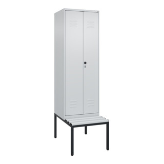 C+P Schwarz-Weiß-Spind Classic PLUS, Bank, 2 Abteile, 2120x600x815mm, 7035/7035, Verschluss Sicherheits-Drehriegel, Sitzbanktyp untergebaut, Material Sitzfläche Kunststoff