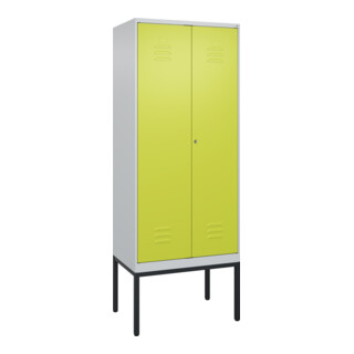 C+P Schwarz-Weiß-Spind Classic PLUS, Gestell, 2 Abteile, 2120x800x500mm, 7035/00 Front 1108060 RDS Viridingrün Verschluss Zylinderschloss