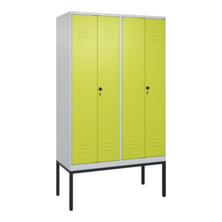 C+P Schwarz-Weiß-Spind Classic PLUS, Gestell, 4 Abteile, 2120x1200x500mm, 7035/0 Front 1108060 RDS Viridingrün Verschluss Sicherheits-Drehriegel