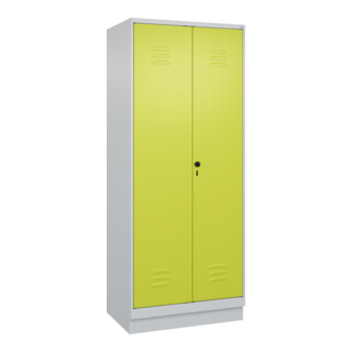 C+P Schwarz-Weiß-Spind Classic PLUS, Sockel, 2 Abteile, 1950x800x500mm, 7035/002 Front 1108060 RDS Viridingrün Verschluss Sicherheits-Drehriegel