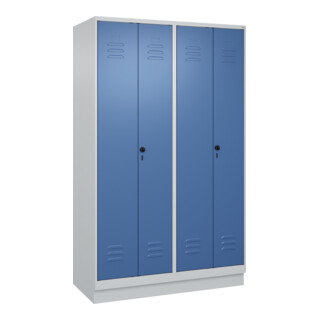 C+P Schwarz-Weiß-Spind Classic PLUS, Sockel, 4 Abteile, 1950x1200x500mm, 7035/50 Front RAL 5023 Fernblau Verschluss Sicherheits-Drehriegel