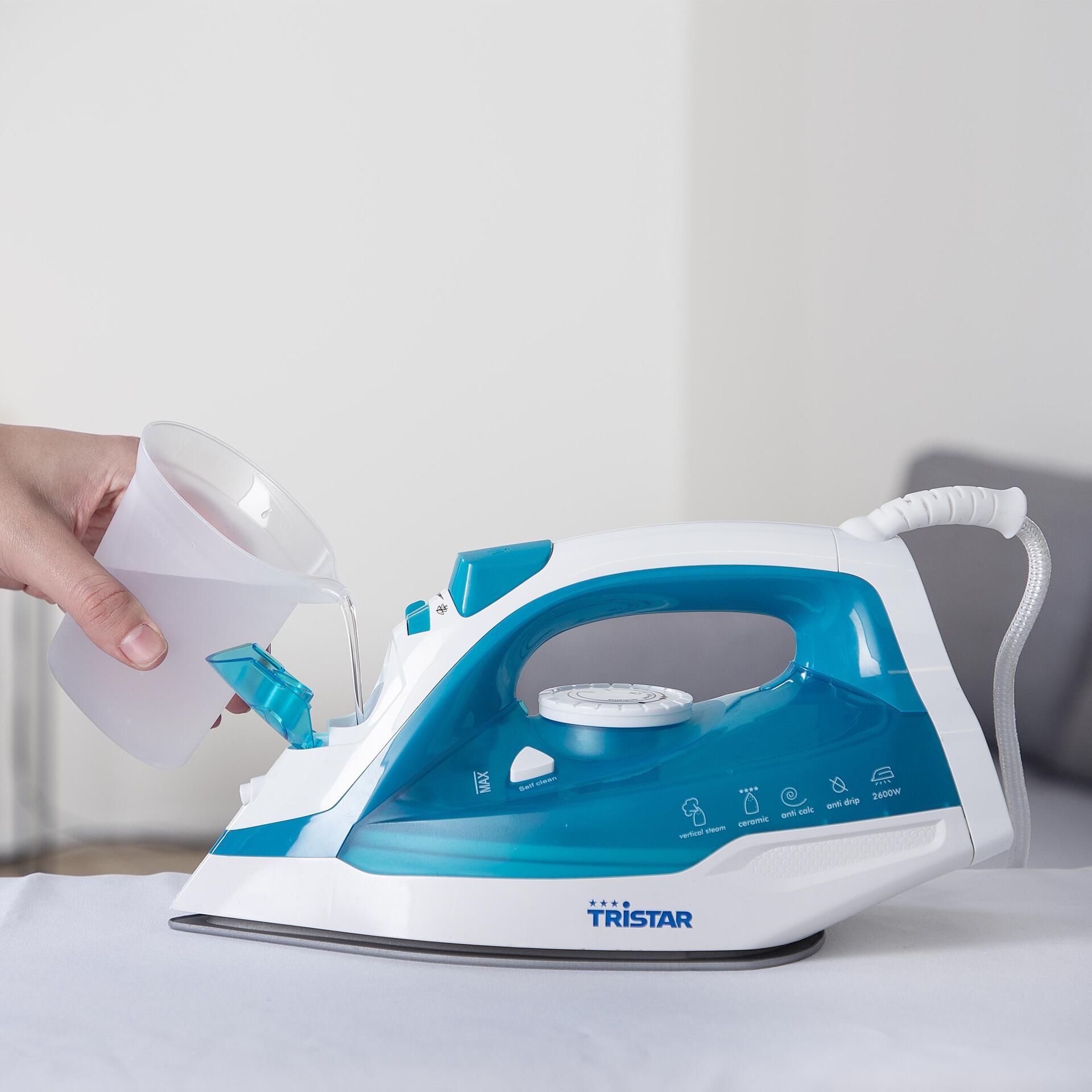Tristar ST-8320 Dampfbügeleisen - Dampfbügeleisen - Keramik-Bügelsohle - 1,9 m - 70 g/min - Türkis - Weiß - 25 g/min (ST-8320)