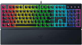 Razer Ornata V3 - US. Tastatur Formfaktor: Volle Größe (100%), Geräteschnittstelle: USB, Tastatur-Key Switch: Mecha-membrane key switch. Typ der Hintergrundbeleuchtung: RGB-LED, Handgelenkauflage. Empfohlene Nutzung: Gaming. Produktfarbe: Schwarz (RZ03-04