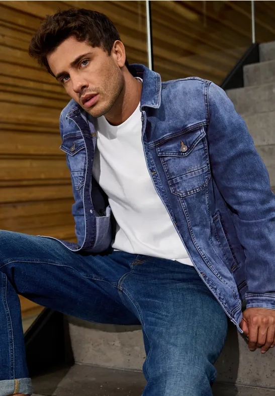 Mittelblaue Jeansjacke