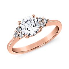 Verlobungsring aus Roségold mit Diamanten