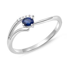 585er Weißgold Ring mit 5 Diamanten und Saphir