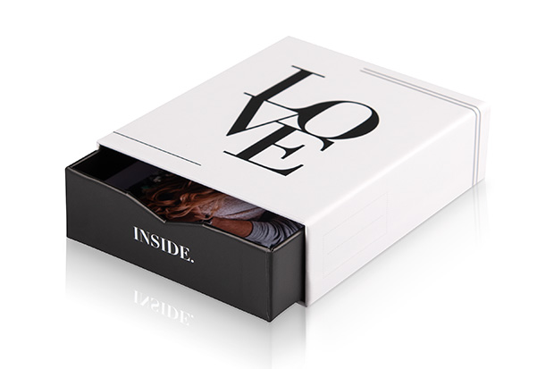 Bilderbox mit 100 Fotos im Design 'L.O.V.E.'
