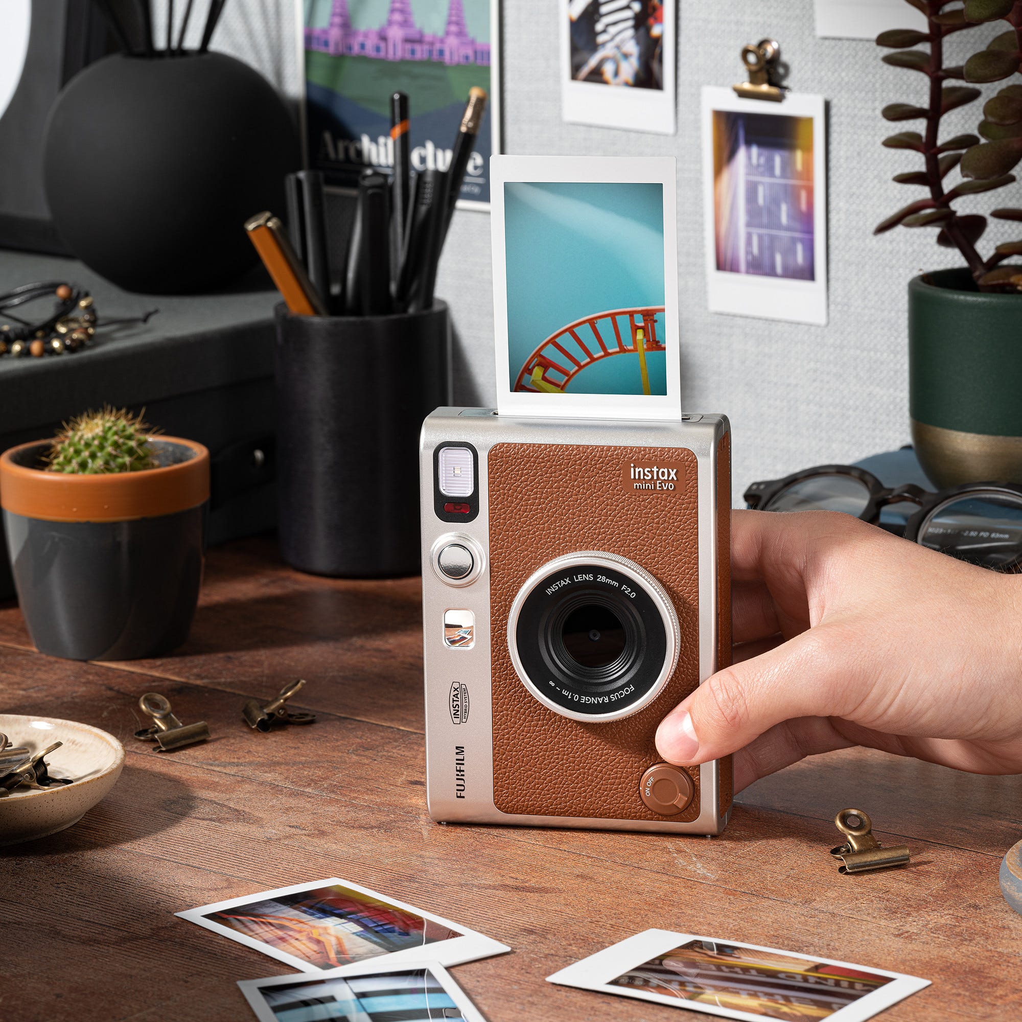 instax mini Evo Brown
