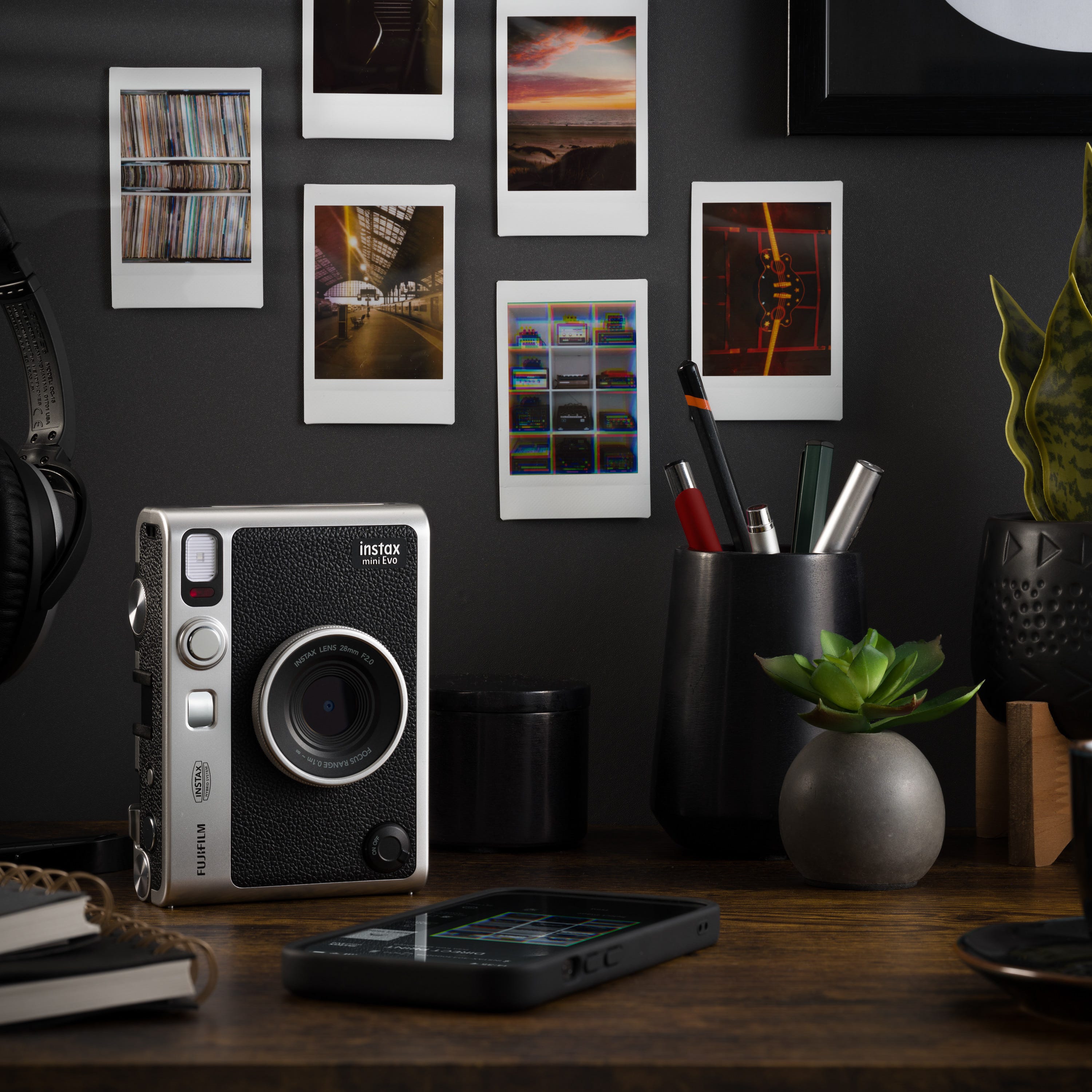 instax mini Evo Black