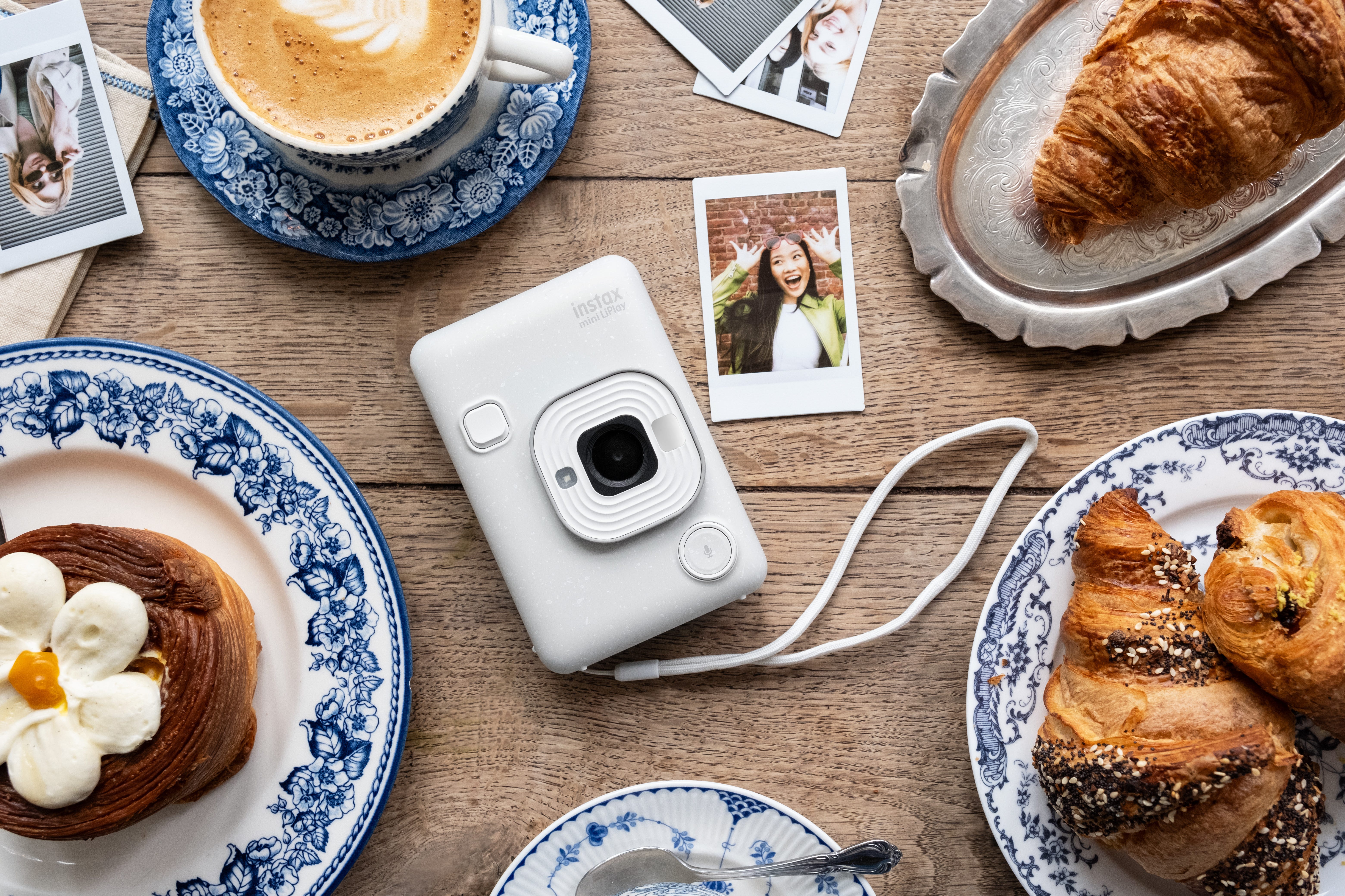 instax mini LiPlay - Misty White