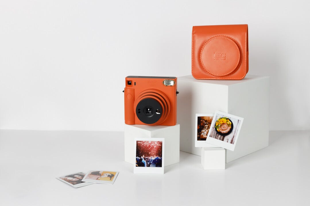 instax™ SQUARE SQ1 Kameratasche Terracotta Orange