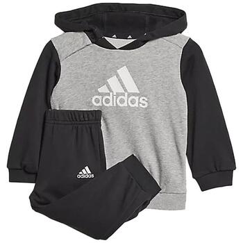 adidas Jogginganzüge IV7388