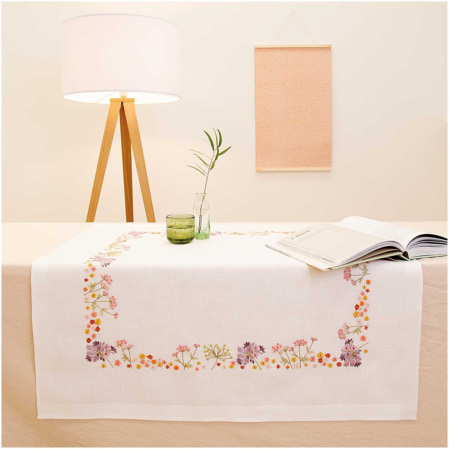 Stickpackung Tischdecke Herbstblumen 90x90cm