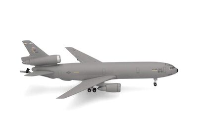 HERPA 538367 1:500 U.S. Air Force McDonnell Douglas KC-10 Extender - 60th Air Mobility Wing, Travis Air Base – 86-0031