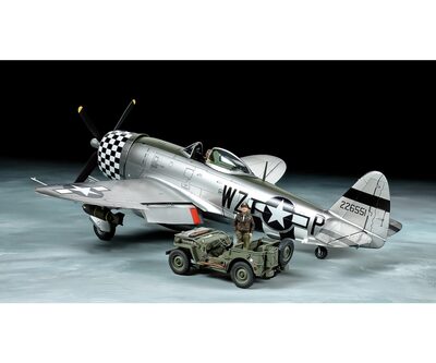 TAMIYA 300025214 1:48 P-47D Thunderbolt & Lt. Veh. 4x4