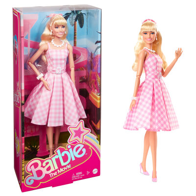 MATTEL HPJ96 Barbie Signature The Movie, Margot Robbie als Barbie Puppe zum Film im rosa-weißen Karo-Kleid