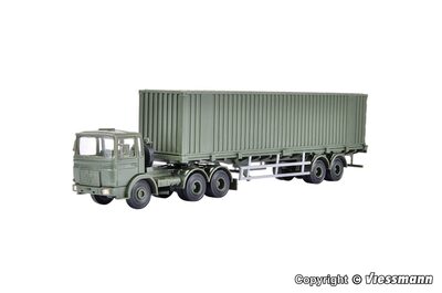 KIBRI 18068 H0 Bundeswehr MAN 3-achs Zugmaschine mit 40‘ Containerauflieger, Funktionsbausatz