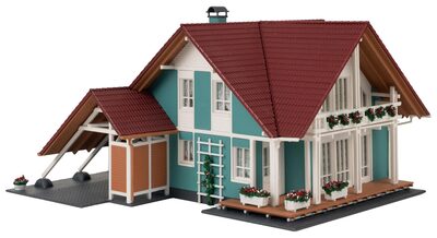 FALLER 191815 H0 Wohnhaus mit Carport, Ep. V