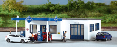 PIKO 61827 H0 Tankstelle Aral