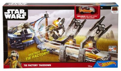 HOT WHEELS CHB13 CLM24 Star Wars Star Wars Character Car Trackset 2