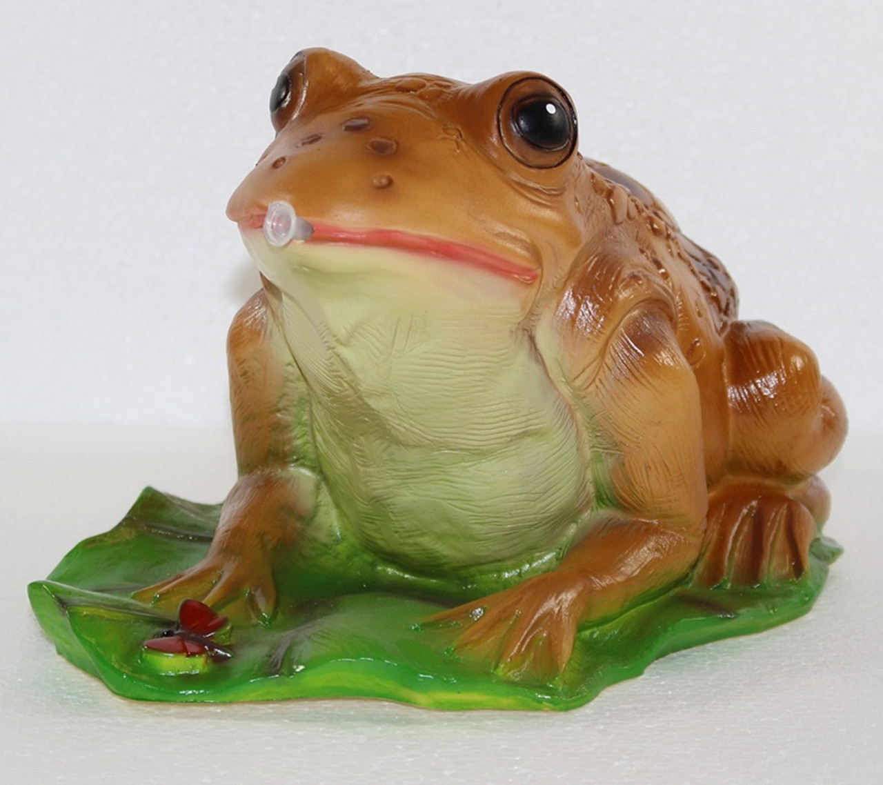 Deko Garten Tier Figur Teichfigur Kröte Wasserspeier groß auf Blatt sitzend aus Kunststoff H 17 cm