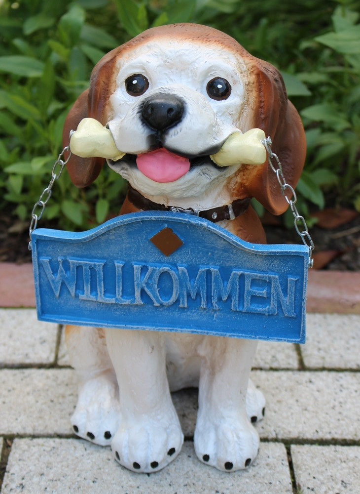 Dekofigur Hund mit 'Wilkommen' Schild Deko Figur H 30 cm aus Kunstharz Tierfigur Garten Figur