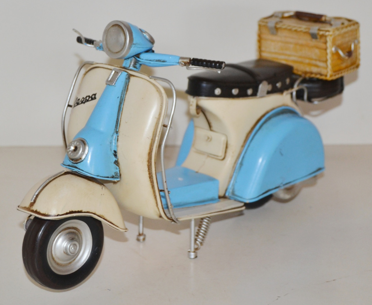 Blechmodell Roller Nostalgie Modellauto Oldtimer Marke Vespa Motorroller Modell aus Blech L 33 cm