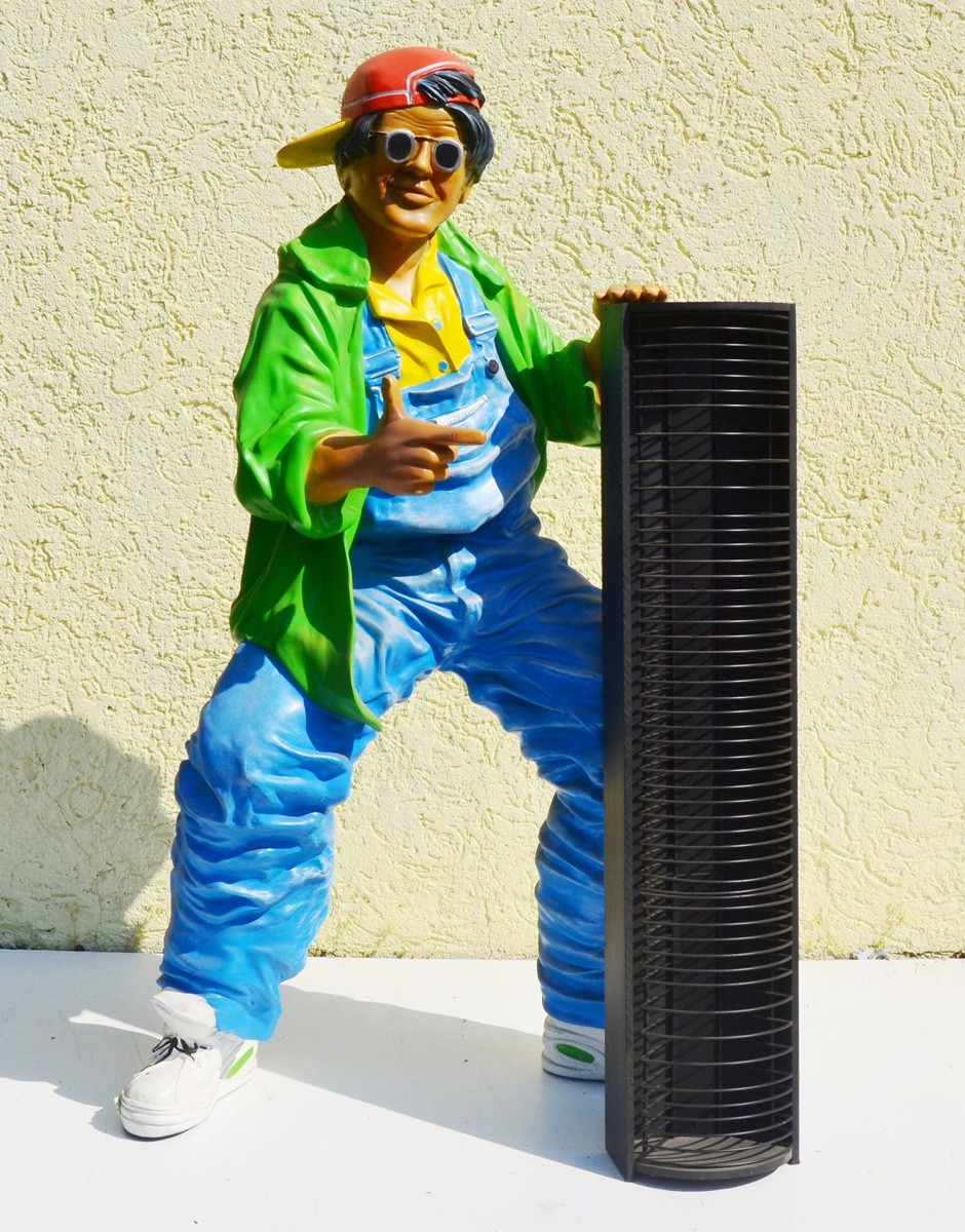 Deko Figur cooler Disco Junge mit Brille stehend CD-Ständer haltend H 113 cm Dekofigur aus Resin