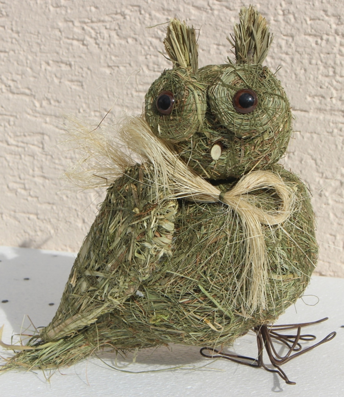 Deko Heu Figur Eule stehend Heueule Höhe 20 cm Tierfigur aus Naturmaterial Heu zum Basteln Heudeko