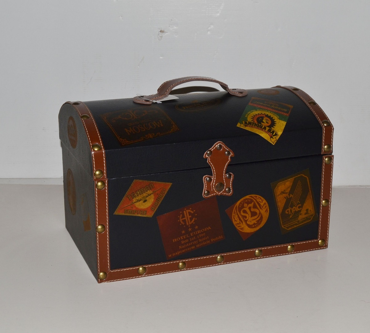 Deko Vintage Koffer 2-er Satz Holztruhen halbrund Weltbummler-Koffer mit Aufklebern L 40/34 cm