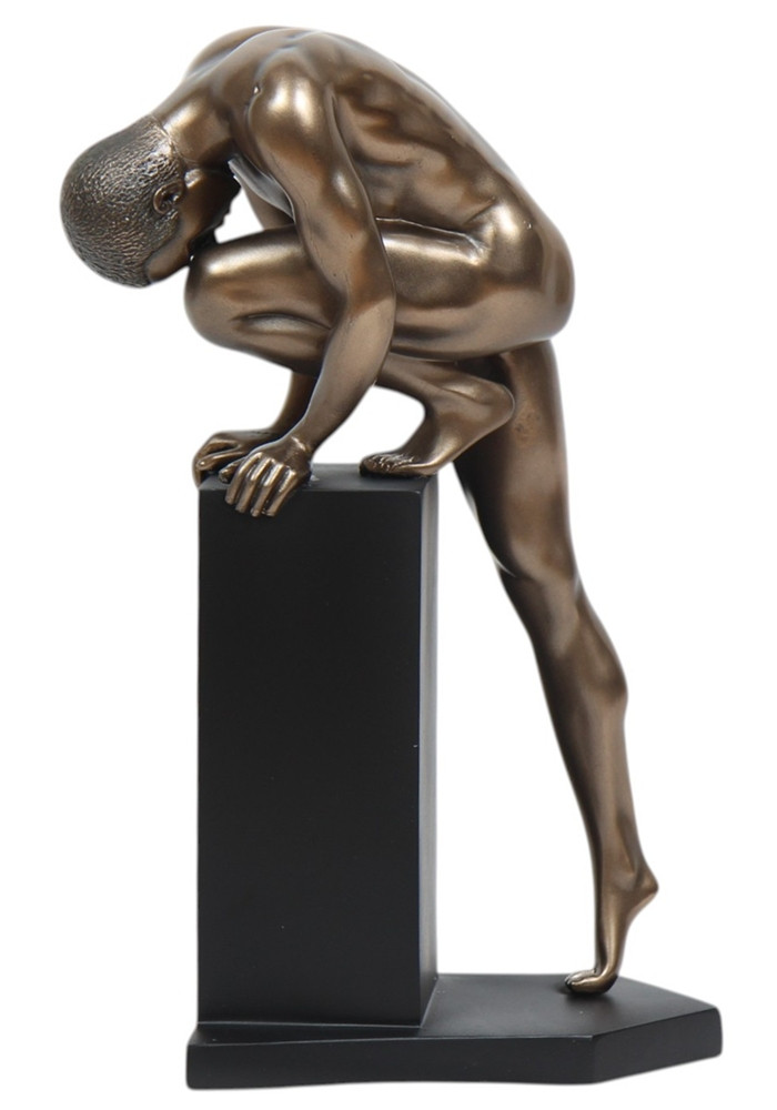 Moderne Skulptur junger Mann Akt stehend auf Sockel H 22 cm Dekofigur Body Talk in Bronze-Optik