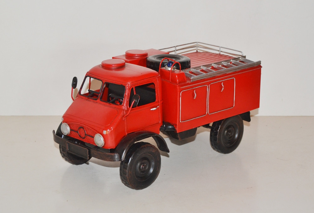 Blechauto Nostalgie Modellauto Oldtimer Automarke Unimog S 404 Feuerwehr TLF 8 aus Blech L 30 cm