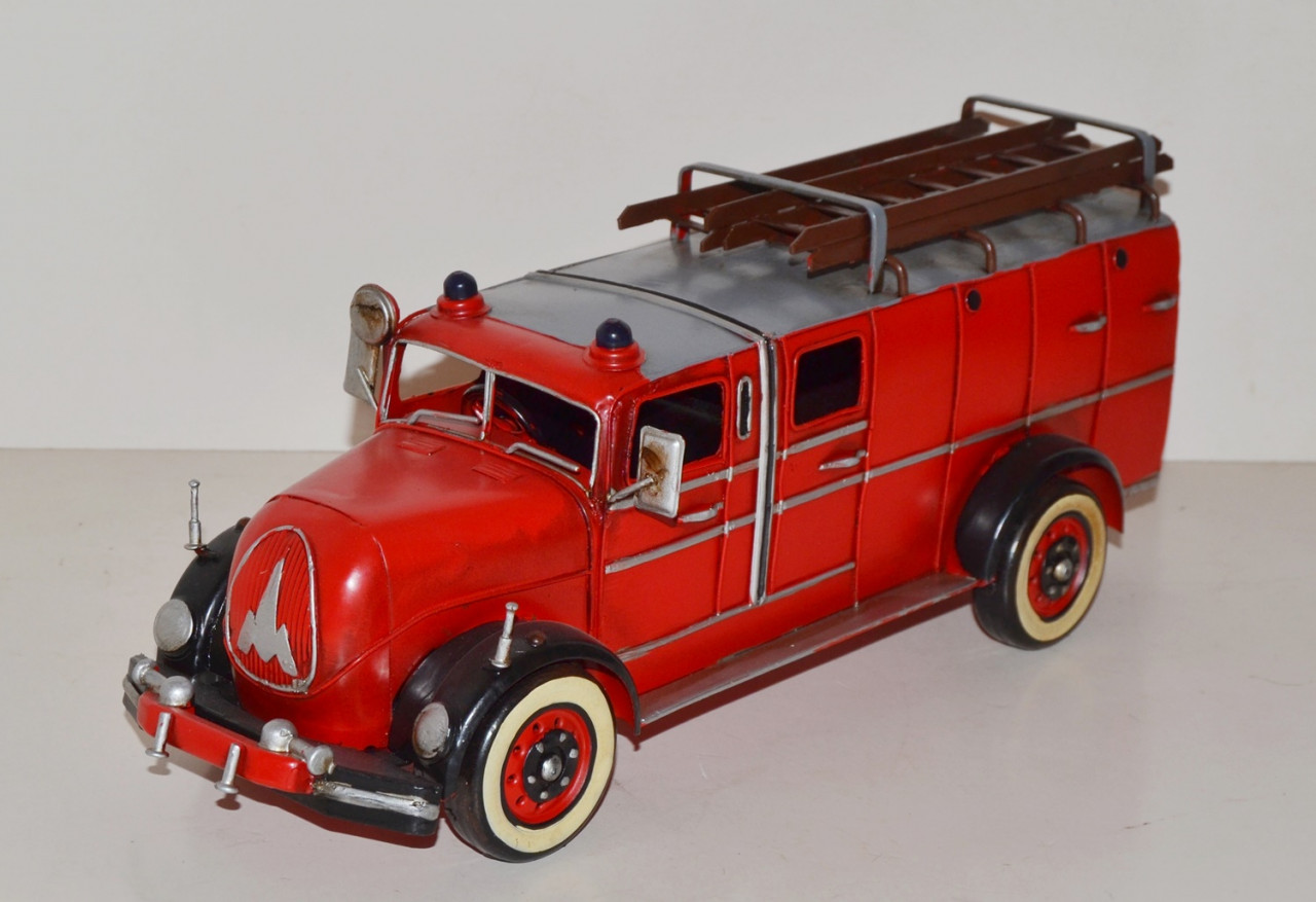 Blechauto Nostalgie Modellauto Oldtimer Feuerwehr Automarke Magirus Deutz LF 15 Modell Blech L 37cm
