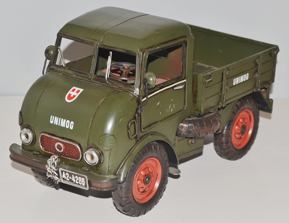 Blechauto Nostalgie Modellauto Oldtimer Automarke Unimog Modell Typ 401 Froschauge aus Blech L 32 cm