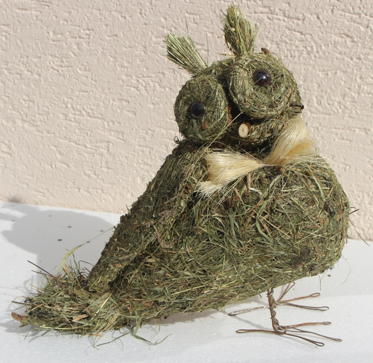 Deko Heu Figur Eule stehend Heueule Höhe 33 cm Tierfigur aus Naturmaterial Heu zum Basteln Heudeko