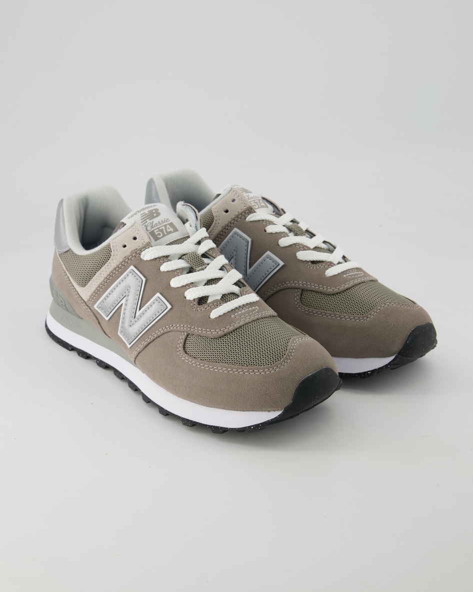 New Balance Schuhe - 574 Veloursleder (Grau, Gr. 42)
