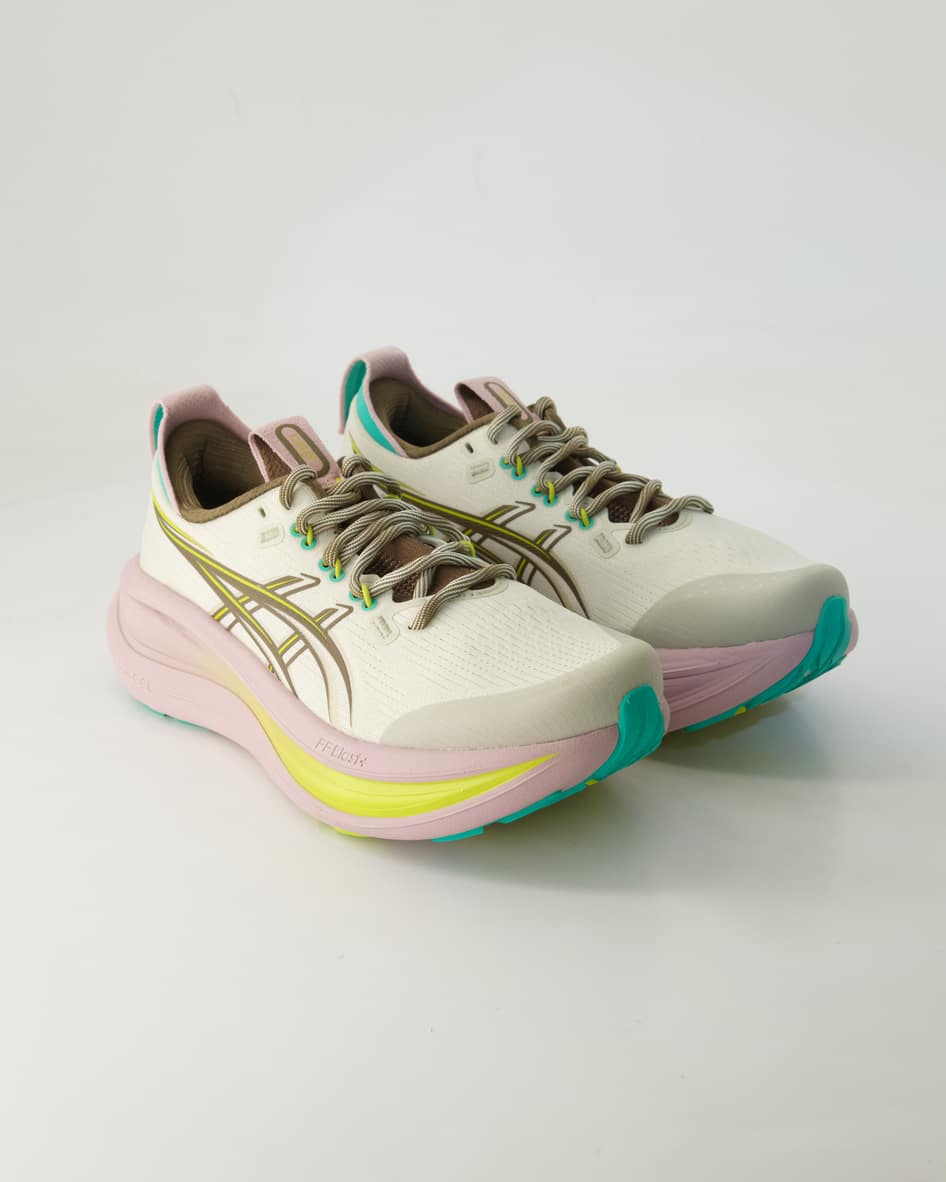 Asics Schuhe - GEL Nimbus 28 Textil und Synthetik (Beige, Gr. 40)