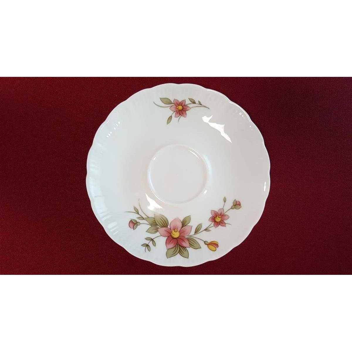 Untertasse für Kaffee 15 cm Winterling Kirchenlamitz Rot Rotrosa Blume Relief Form gebraucht - gut