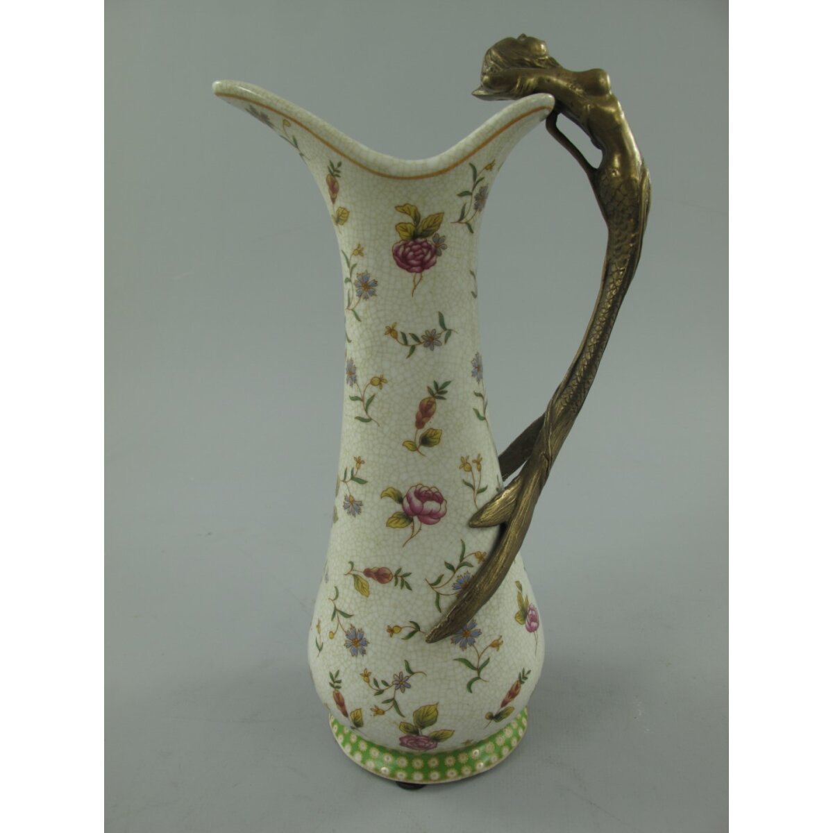 Vase Porzellan/Mess. grün/Rosen H.25cm