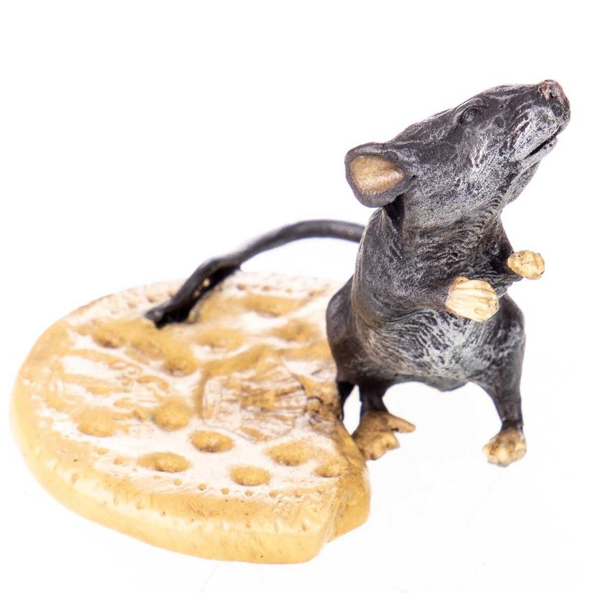 Skulptur Figur Bronzeskulptur Bronzefigur Maus mit Keks